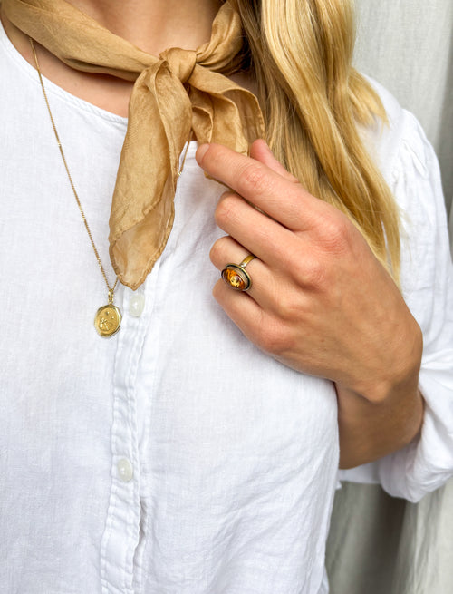 E-Guide "Seide natürlich Färben" | DIY Seidentuch natürlich färben mit Schwarzem Tee